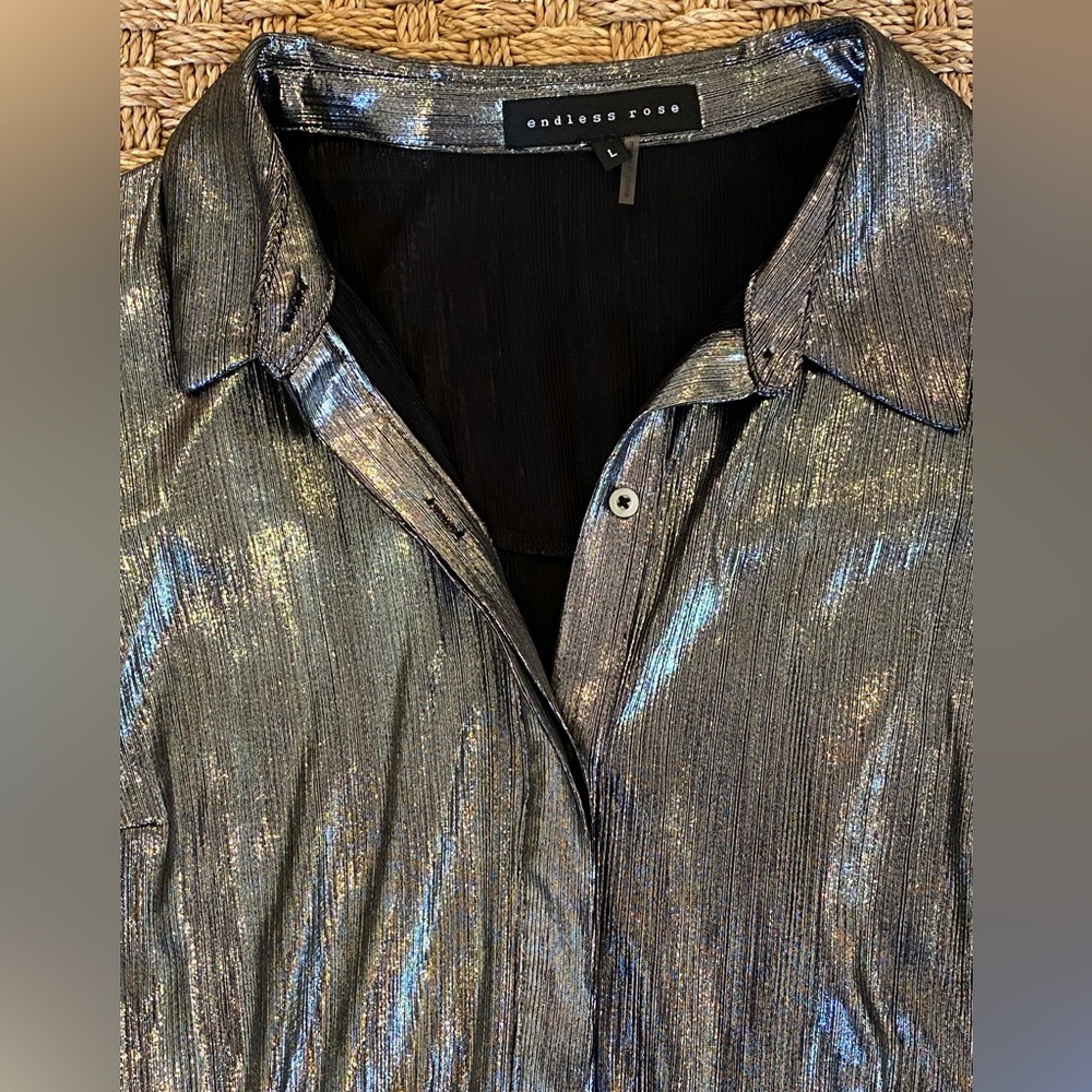 Endless Rose shimmery top. Size L